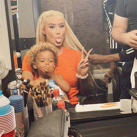 carti and onyx|Rapper Iggy Azalea shares rare photo of her adorable。